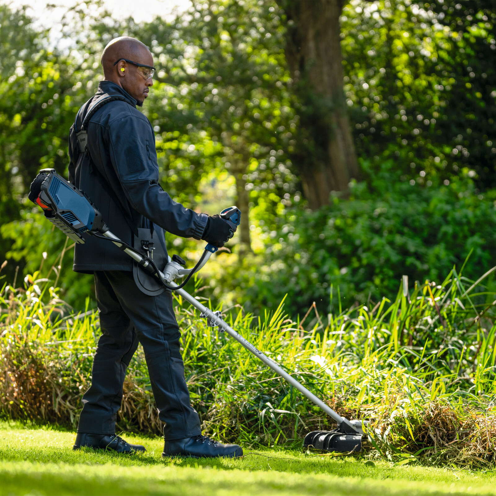 Bosch cordless brushcutter GFR 18V-25 BH, without battery and charger